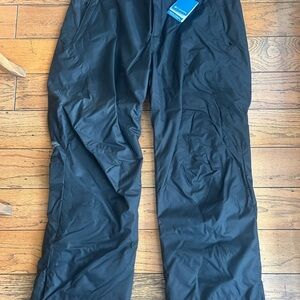 Columbia Men's Black Cargo Pants